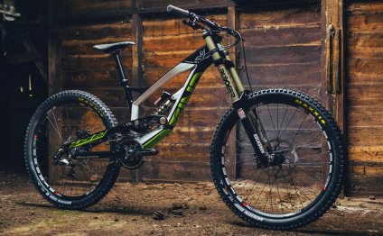 DH Bikes 2015