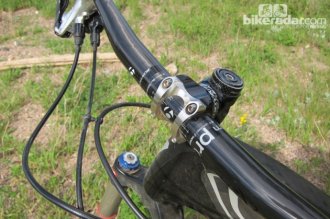 Bontrager test the rhythm pro carbon bar to downhill strength requirements: bontrager test the rhythm pro carbon bar to downhill power standards