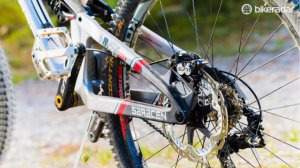 complete saint system includes close ratio rear cassette and quick cage mech, super powerful hollow arm cranks together with strongest brakes and higher level head eating shields and rotors in mountain biking: